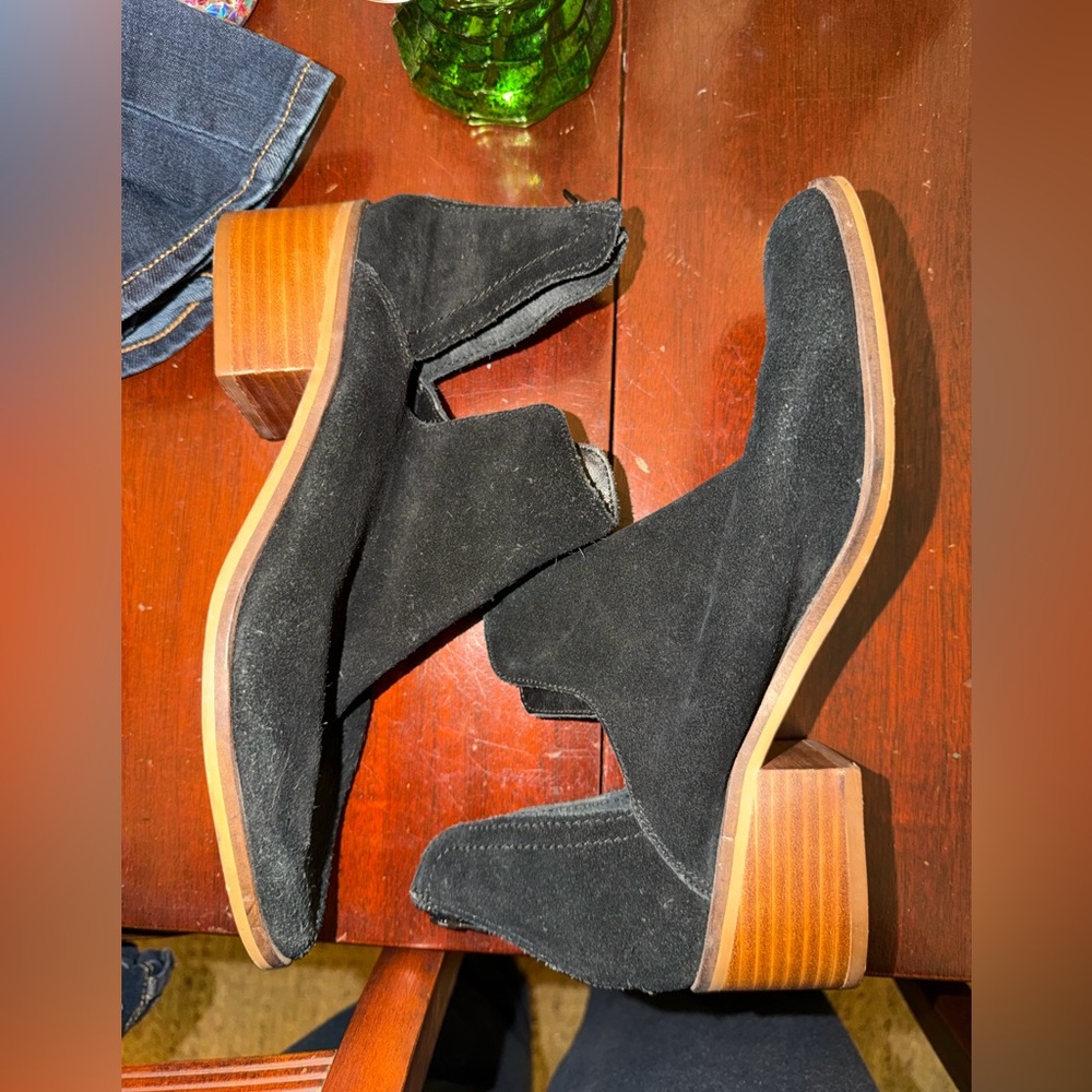 Steve Madden Black Booties - Picture 4 of 6